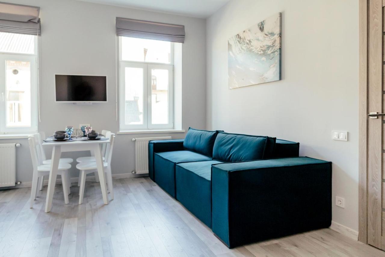 Appartement Lara Apartament 2 à Lviv Extérieur photo